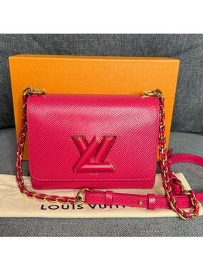 Louis Vuitton Twist PM braided chain FREESIA